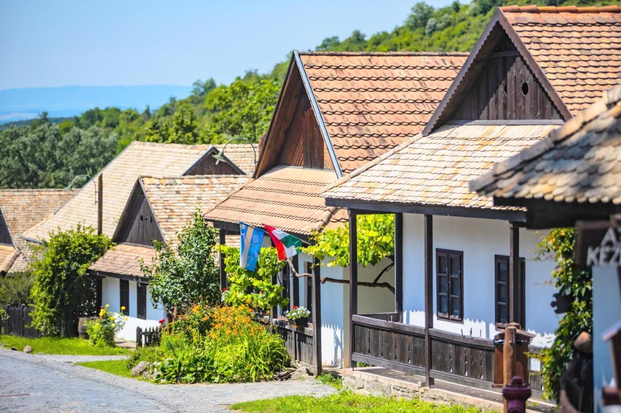 Lankas Vendeghaz - Holloko Villa Luaran gambar